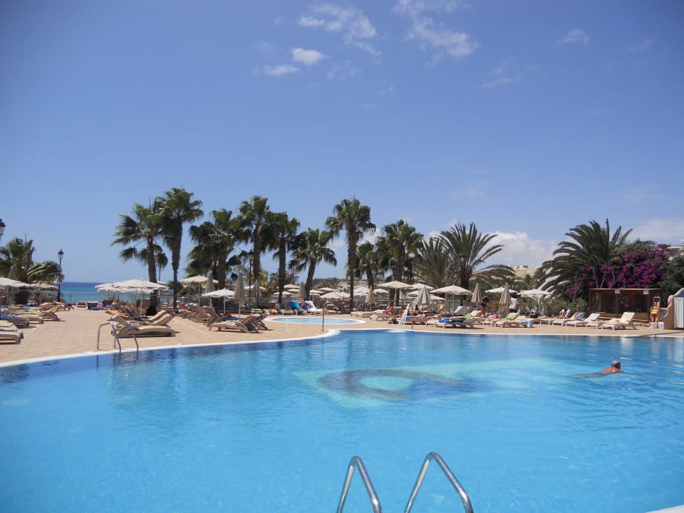 Pool SBH Hotel Taro Beach