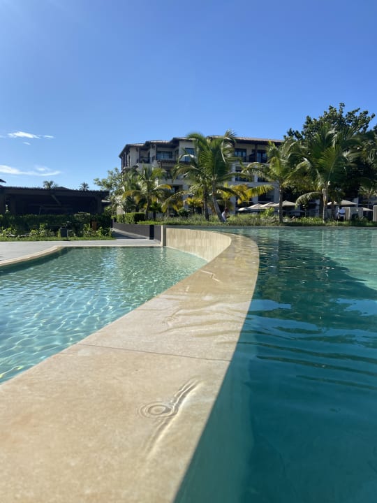 Pool Lopesan Costa Bávaro Resort, Spa & Casino