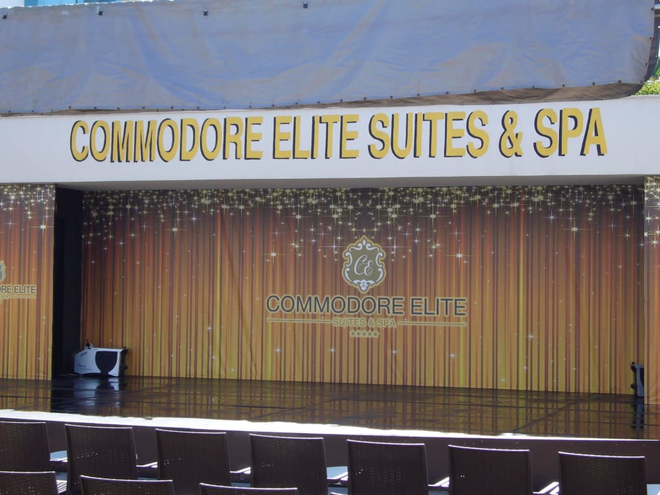 Showbühne des Animationsteams Commodore Elite Suites & Spa - Adults only