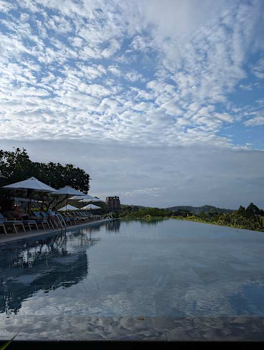 Pool Lahana Resort Phu Quoc