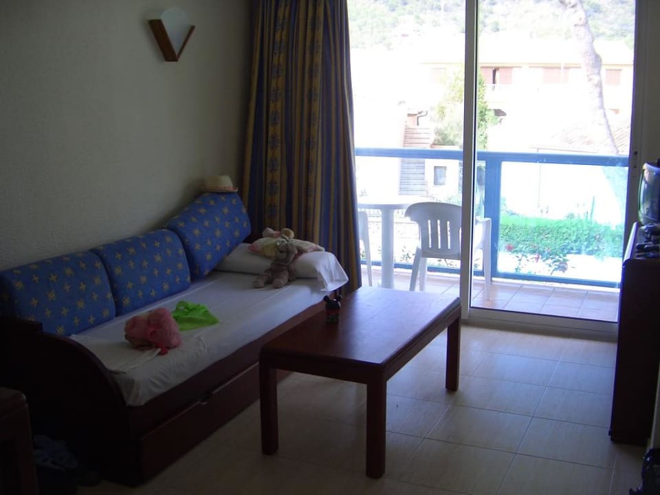 Wohnzimmer/3.&4. Schlafmöglichkeit Canyamel Sun Aparthotel
