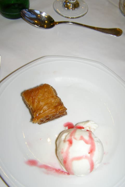 Nachtisch Baklava Lindos Princess Beach Resort & Spa