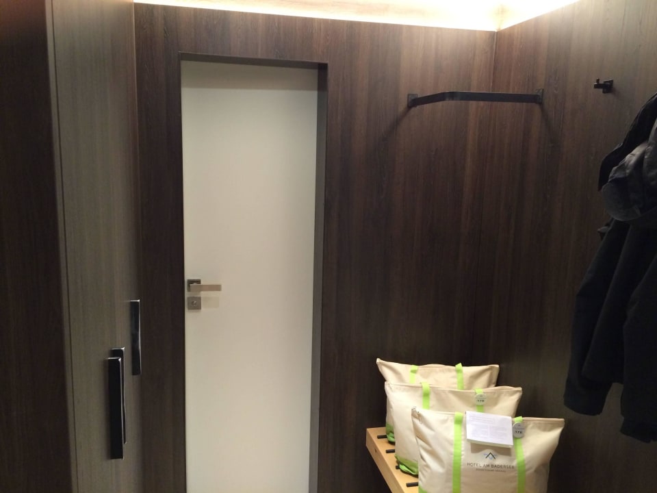 Eingangsbereich Hotel Am Badersee