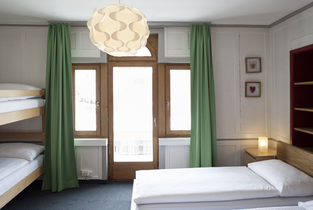 Zimmer Hotel Montana