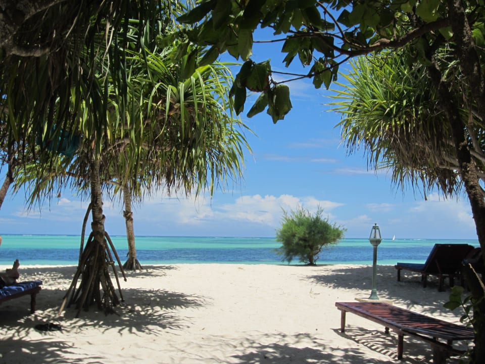 Strand Neptune Pwani Beach Resort & Spa