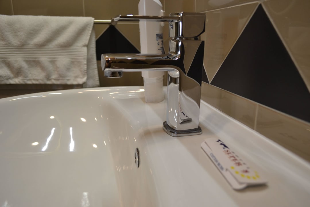 Bathroom Hotel Super 8