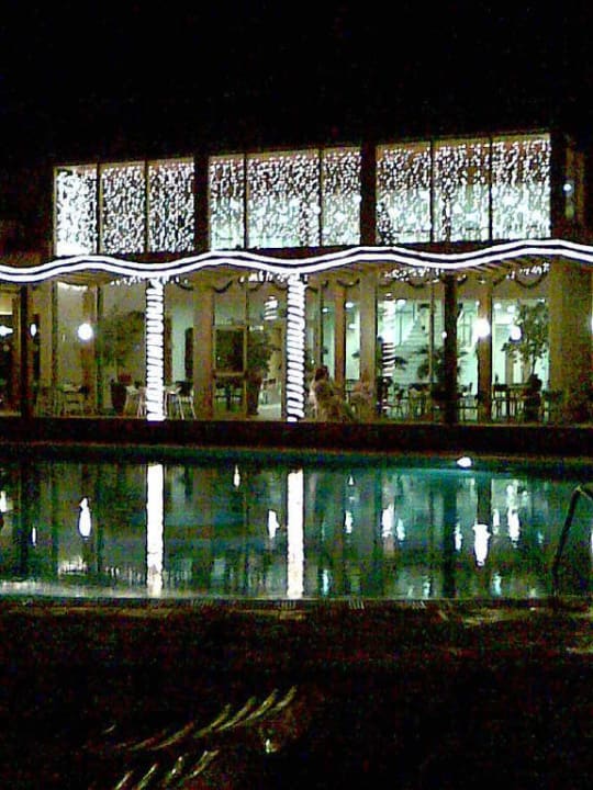 Beleuchtung am Abend SBH Hotel Taro Beach