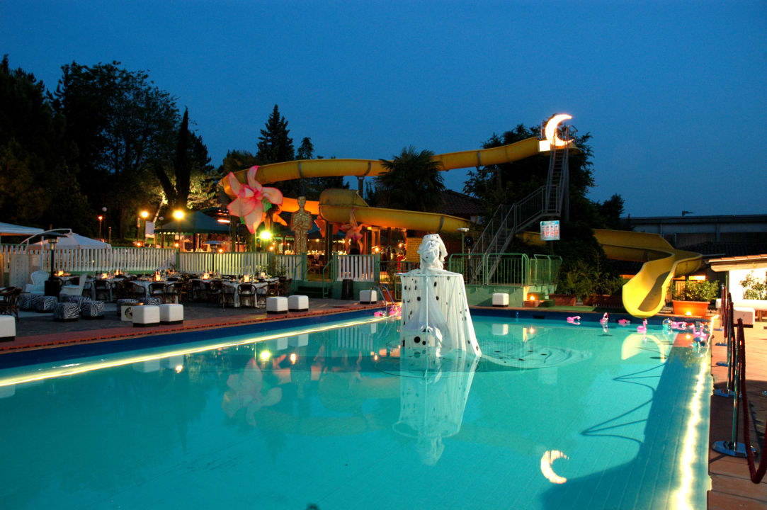 Outdoor Swimming pool Top Hotel Park Bologna
