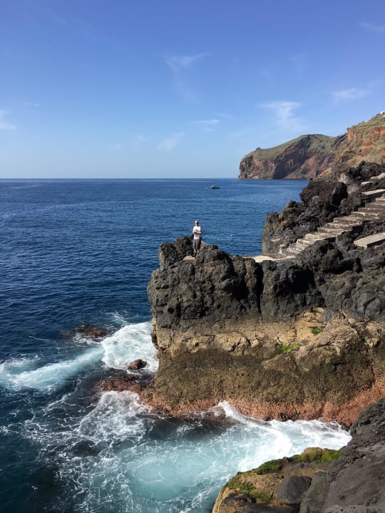Direkt beim Hotel Hotel Dom Pedro Garajau
