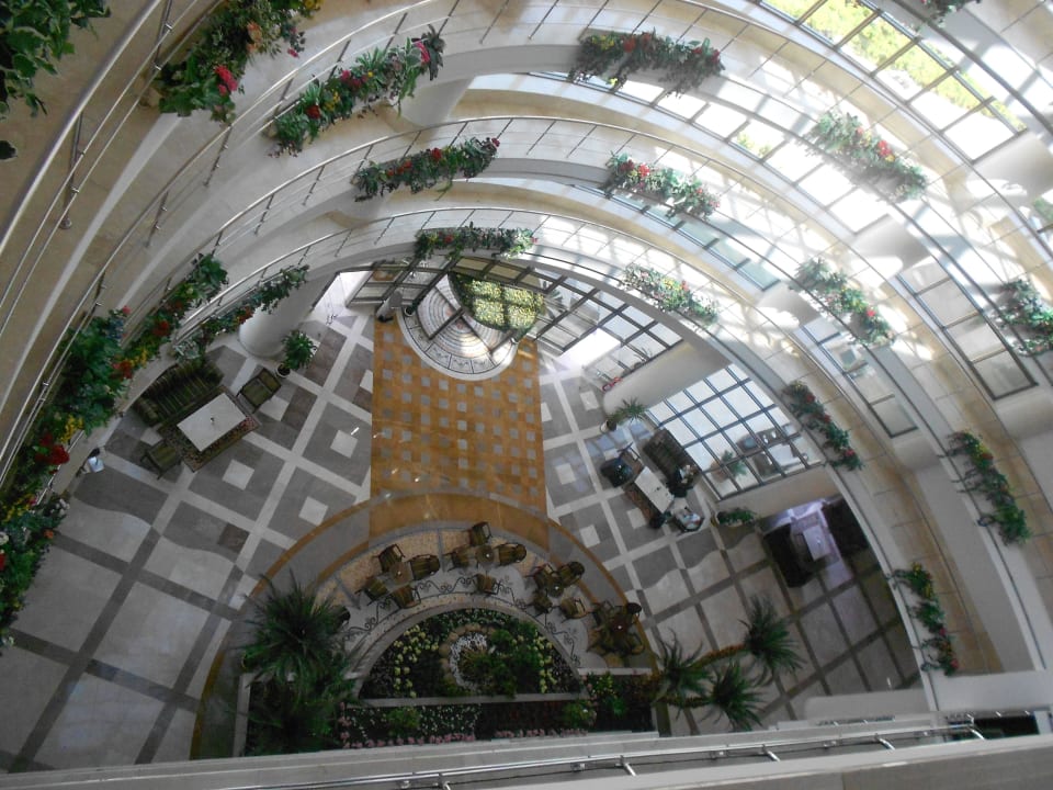 Ausblick von den obersten Zimmern Saphir Resort & Spa