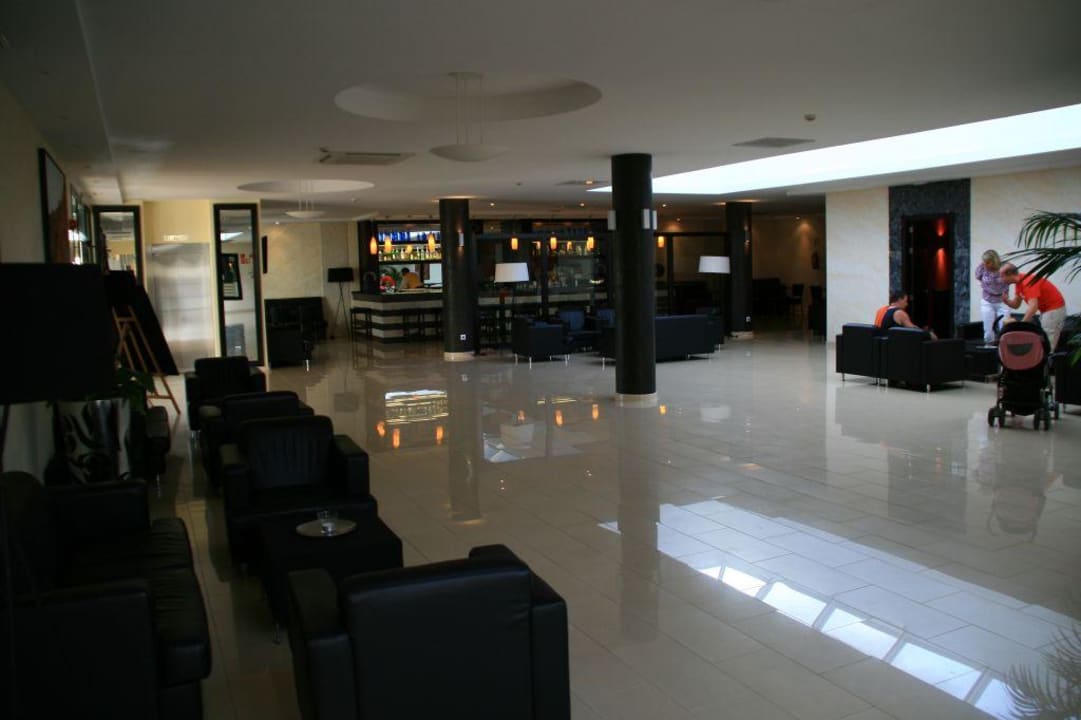 Eingangshalle allsun App.-Hotel Albatros