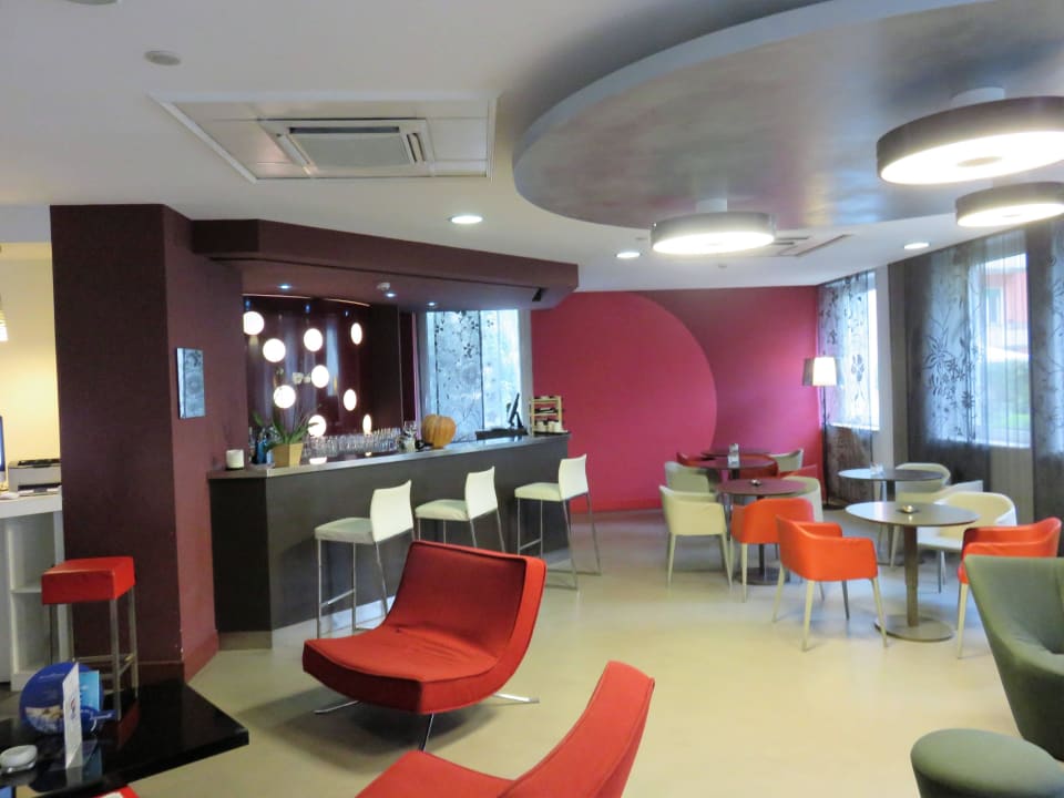 Bar in der Lobby  Mercure Hotel Roma Corso Trieste
