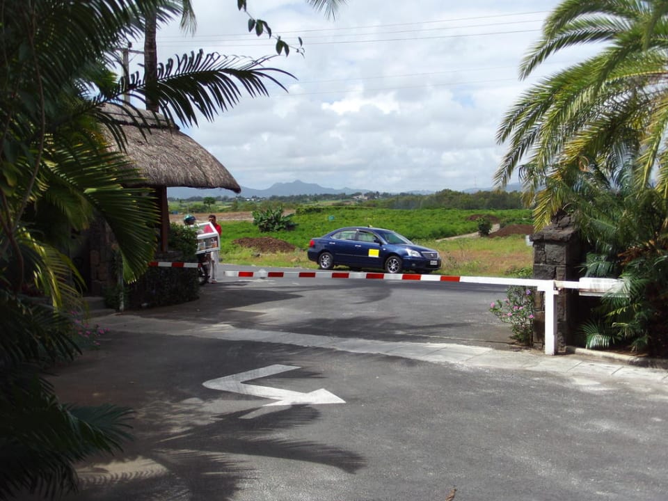 Bewachte Hotel Ein & Ausfahrt Veranda Palmar Beach Hotel