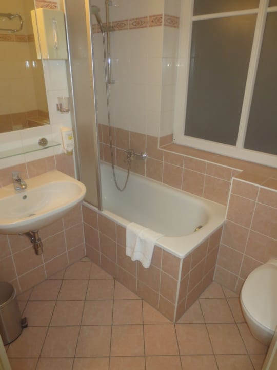 Zimmer Suite Hotel 900 m zur Oper