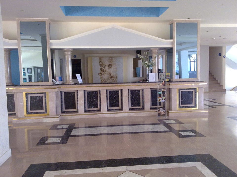 Rezeption Kresten Palace Hotel