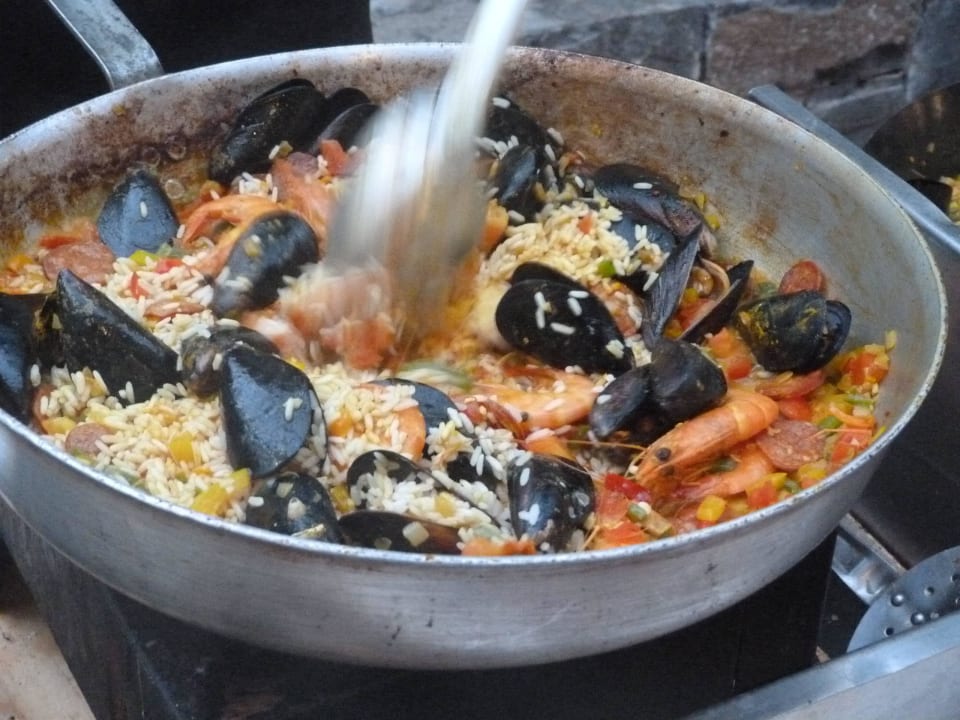 Paella Apollonia Beach Resort & Spa