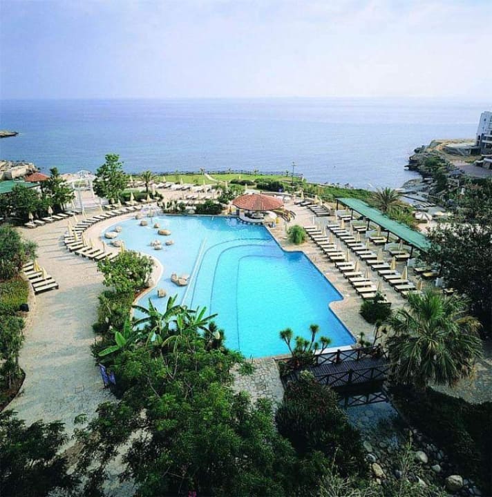 Outside picture Jasmine Court Hotel and Casino