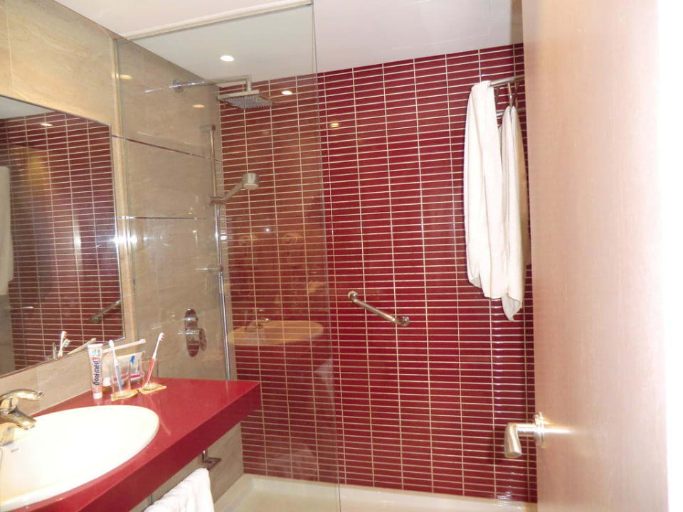 Modernes Badezimmer allsun Hotel Sumba