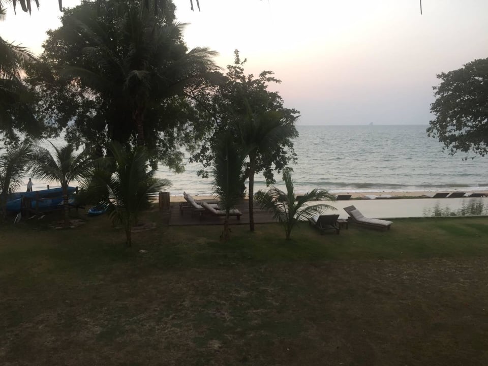 Super gepflegte Gartenanlage Hotel Koyao Island Resort