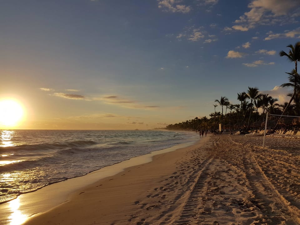 Sonnenaufgang am Meer Bahia Principe Luxury Esmeralda