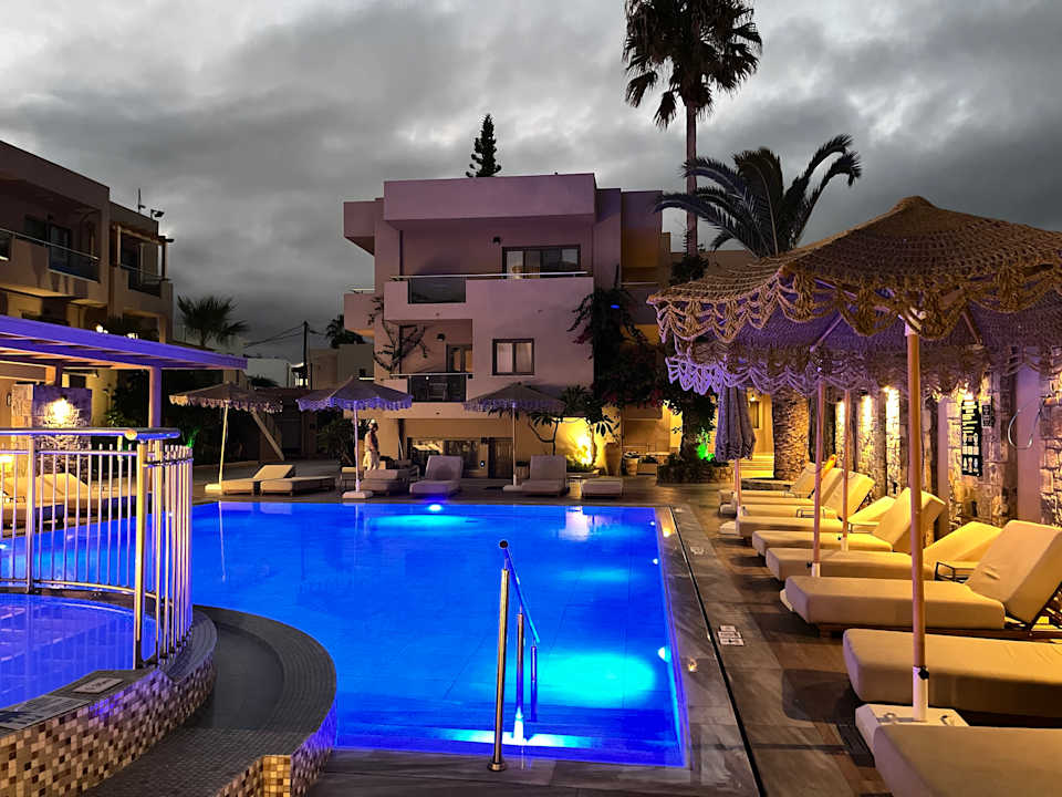 Pool High Beach Resort