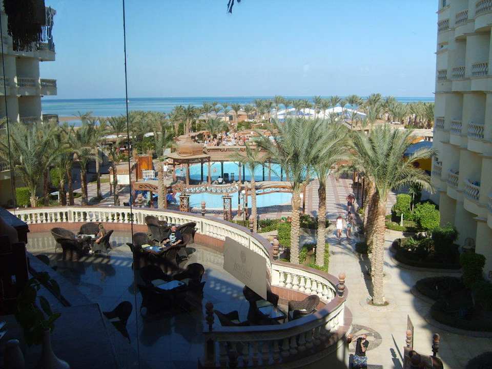 Вид из основного ресторана Riviera Aqua Park Resort