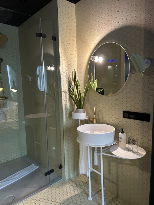 Zimmer 25hours Hotel The Circle