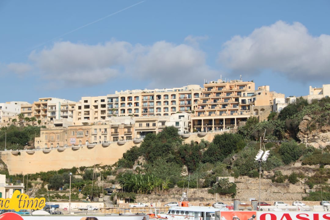 Hotel vom Hafen aus Grand Hotel Gozo