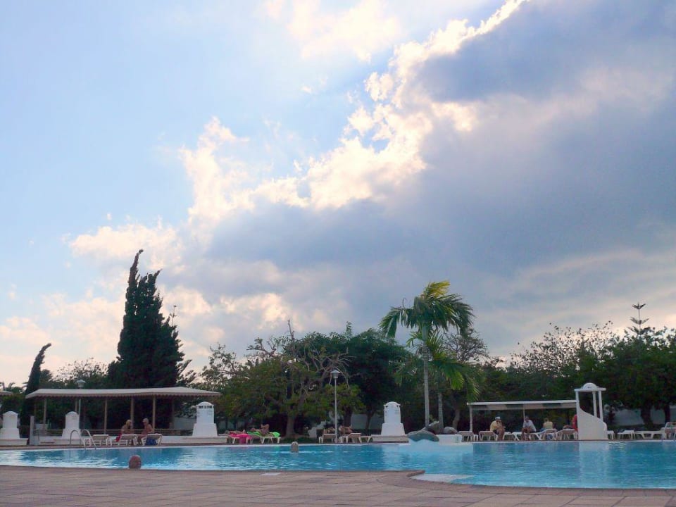 Poolbereich Bungalows Cordial Sandy Golf