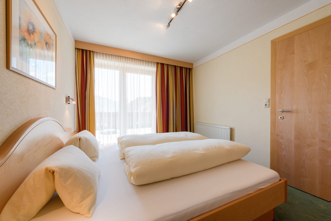 Zimmer Ferienwohnungen am Matinesweg, Serfaus