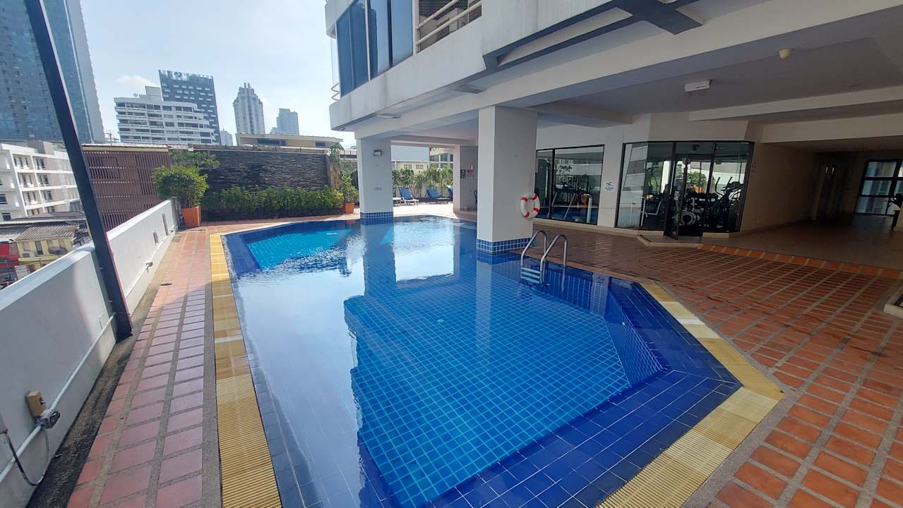 Pool Hotel Tai Pan