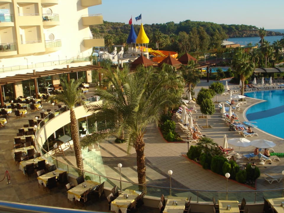 Restaurant unter freiem Himmel Saphir Resort & Spa