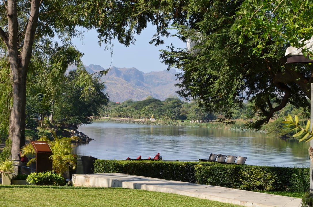 Blick auf den River Kwai U Inchantree Kanchanaburi