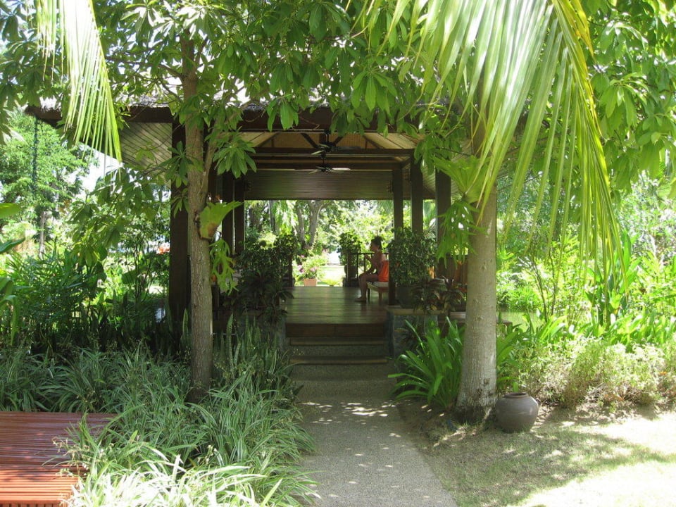 Auf dem Weg zum Strand Bandara Spa Resort & Pool Villas, Samui