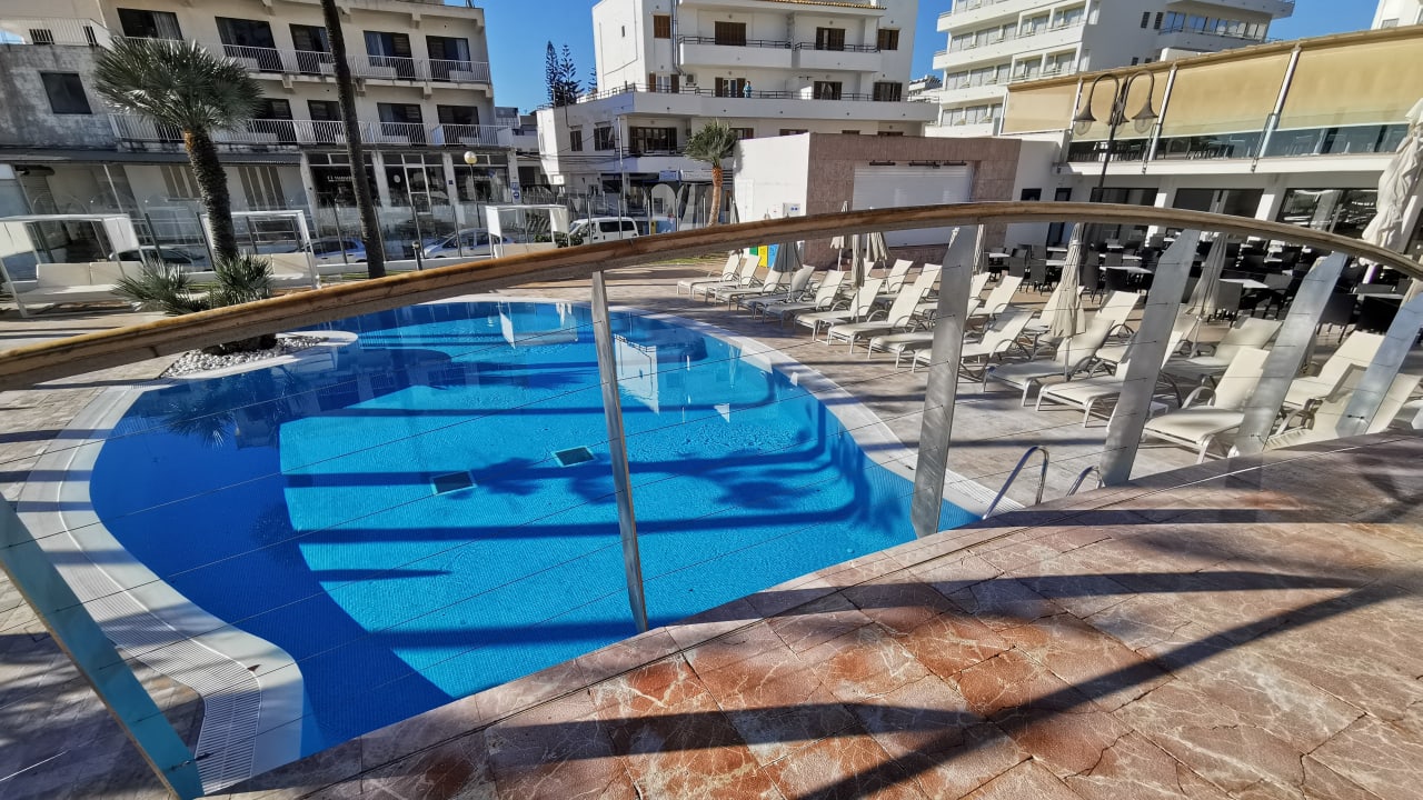 Pool CM Playa del Moro