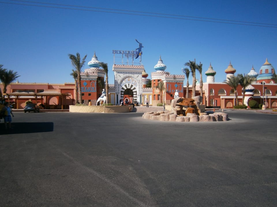 Hoteleingang Pickalbatros Alf Leila Wa Leila Resort - Neverland Hurghada