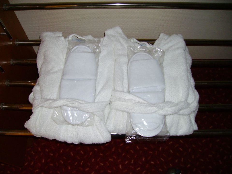 Bademäntel und Hausschläppchen Mercure Hotel Bochum City