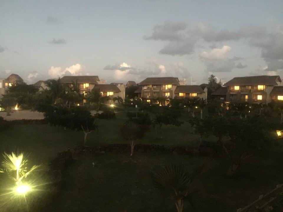 At Night Zilwa Attitude