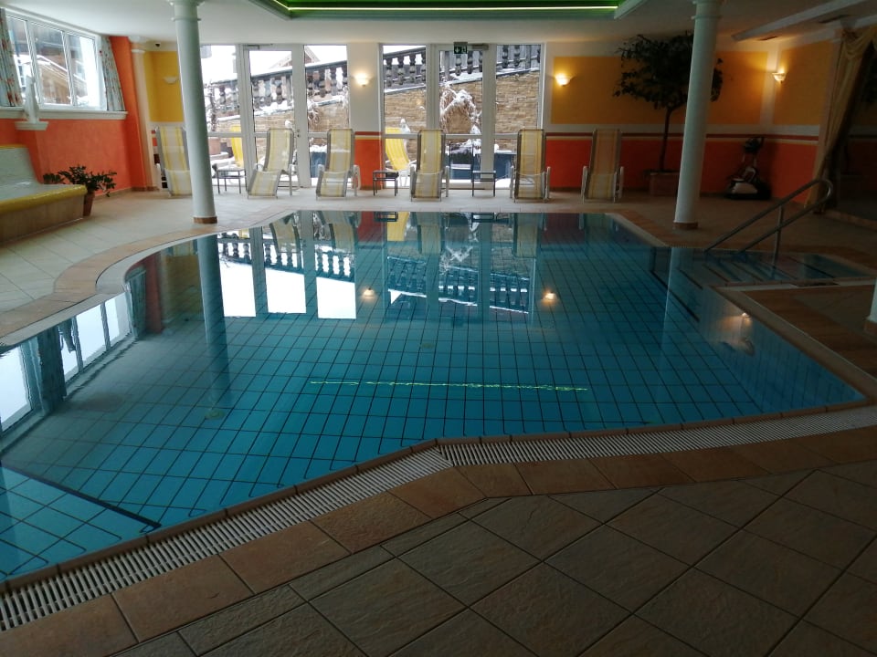 Pool Hotel Alphof Alpbach