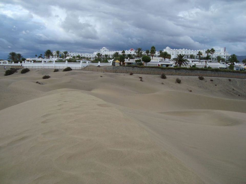 Riu Palace Maspalomas before the storm Hotel Riu Palace Maspalomas Adults Only