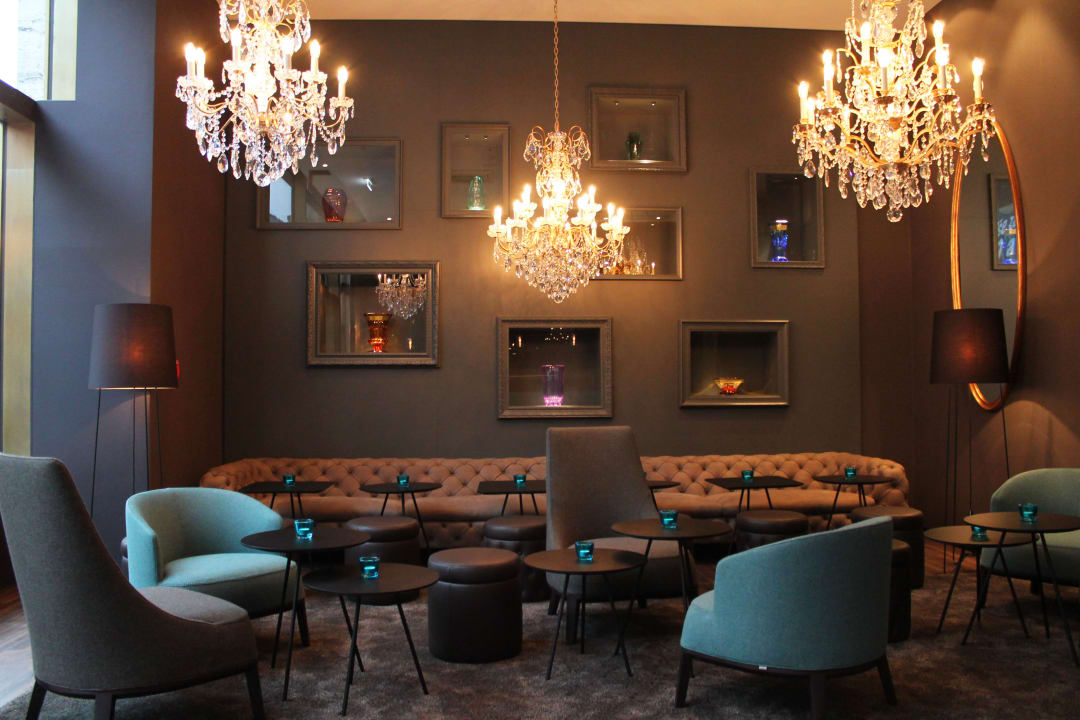 Lobby Motel One Prague-Florentinum