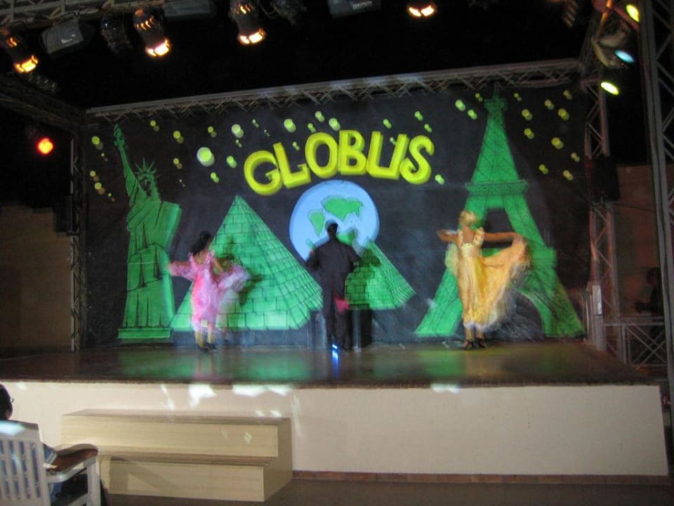 Lifeshow des Animationsteams Palm Beach Resort