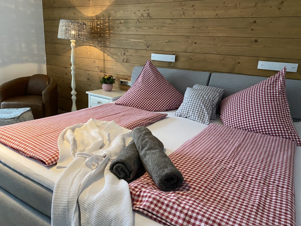 Zimmer Alpinhotel INzeller