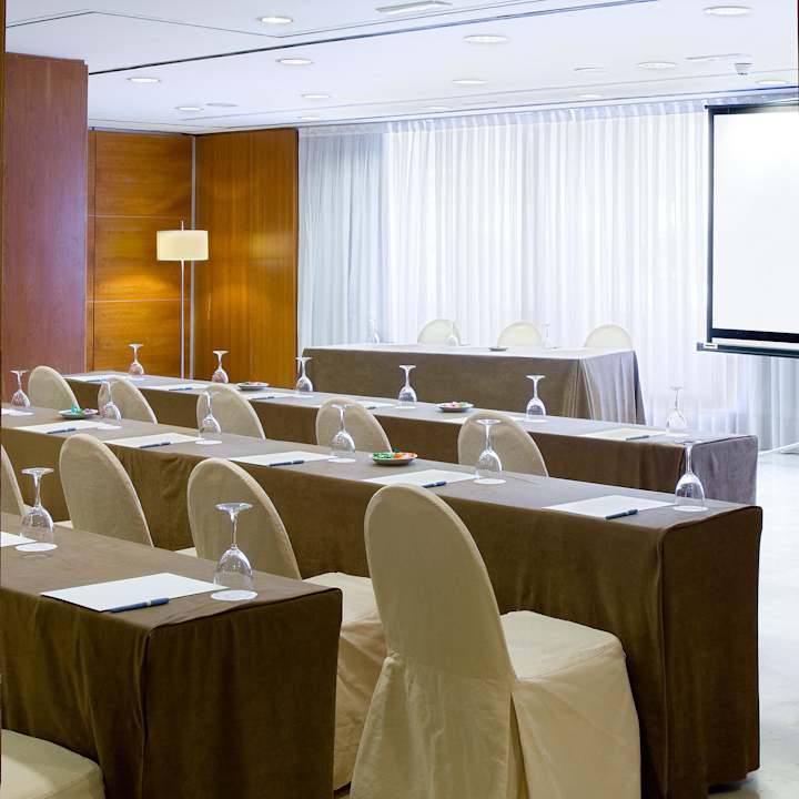 Serrano-Goya Meeting Room NH Collection Madrid Colón