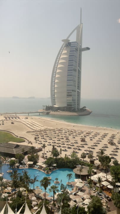 12. Stock Blick aus dem Fenster nach links Jumeirah Beach Hotel