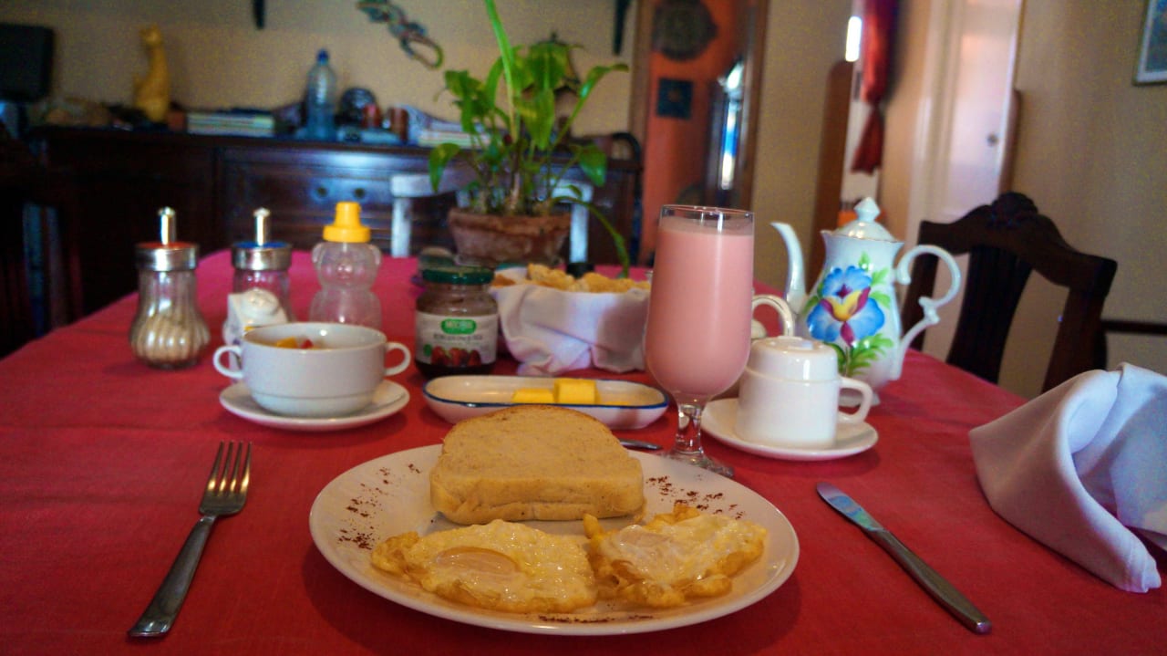 Gastro Hostal Lunass