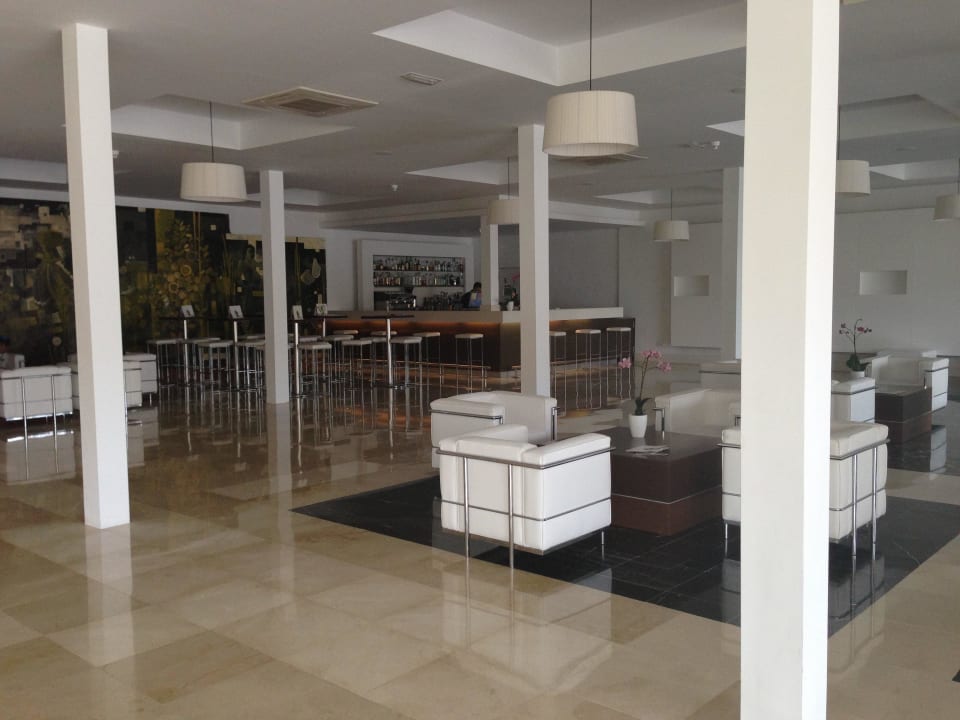 Der Eingangsbereich Las Gaviotas Suites Hotel