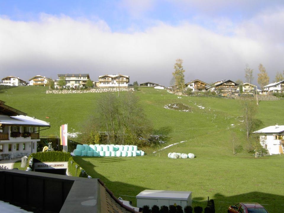 Aussicht vom Vitalhof zum Wilden Kaiser Vitalhotel Sonnenhof