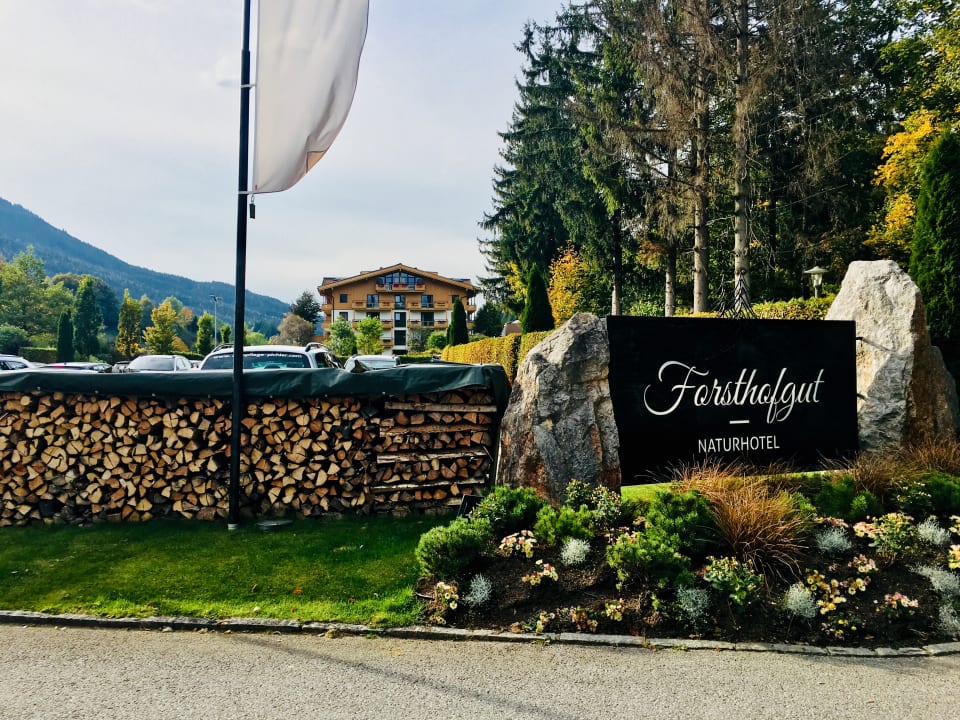 Außenansicht Naturhotel Forsthofgut