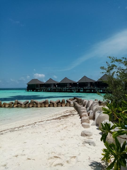 Strand Kuredu Island Resort & Spa